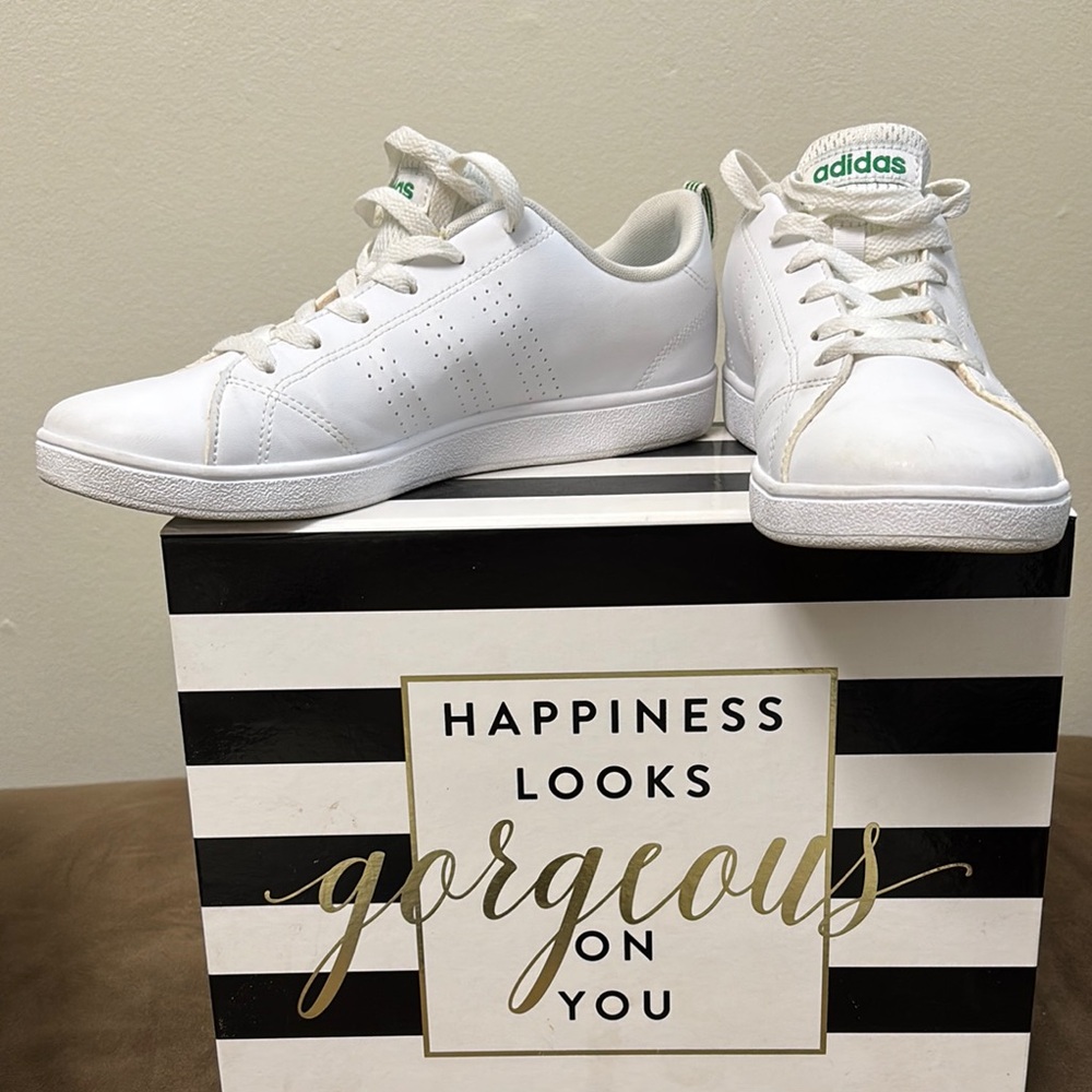 Adidas White Minimalist Sneakers Low-Top
